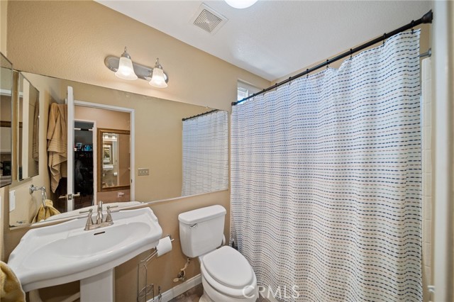 Detail Gallery Image 16 of 33 For 24805 Oakhurst Ct, Murrieta,  CA 92563 - 3 Beds | 2/1 Baths