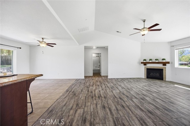 Detail Gallery Image 10 of 41 For 18110 Churchill, Tehachapi,  CA 93561 - 3 Beds | 2 Baths