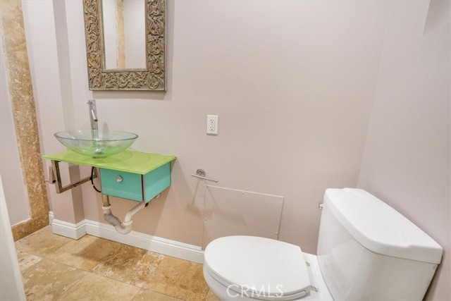 Detail Gallery Image 38 of 47 For 1301 N Orange Grove Ave, West Hollywood,  CA 90046 - 4 Beds | 3 Baths