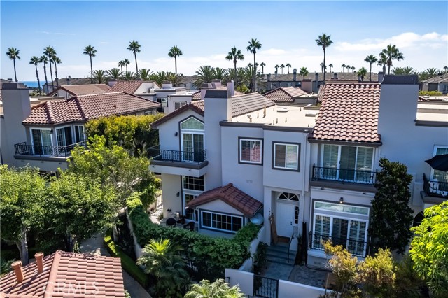 19362 Maidstone Lane, Huntington Beach CA: https://media.crmls.org/medias/5fea6c54-e768-43c3-847d-65442fa52265.jpg