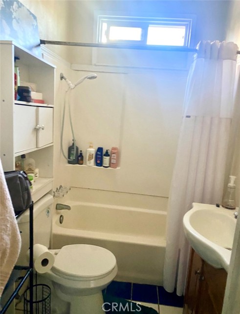 227 N Yale Avenue, Fullerton CA: https://media.crmls.org/medias/5feb6c7a-4ba9-4030-9af5-c48643be00d6.jpg