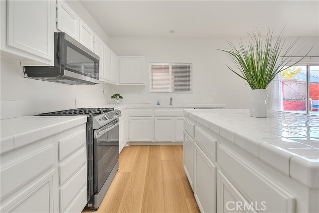 13207 Eastview, Victorville CA: https://media.crmls.org/medias/5febf382-45b1-4dfa-a7c8-00ce23cccaca.jpg