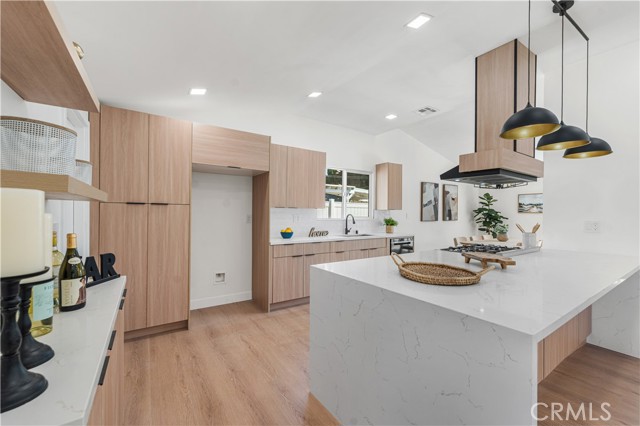 Detail Gallery Image 6 of 24 For 20656 Acre St, Winnetka,  CA 91306 - 3 Beds | 2 Baths