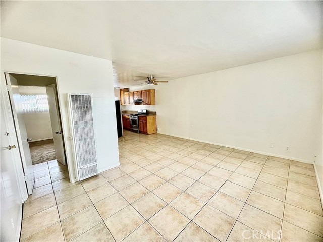 Detail Gallery Image 12 of 23 For 15741 Blaine Ave, Bellflower,  CA 90706 - – Beds | – Baths