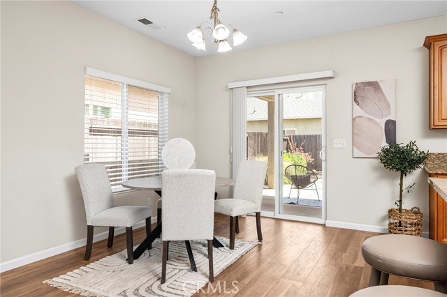 Detail Gallery Image 3 of 47 For 215 Danielson Ln, Chico,  CA 95973 - 3 Beds | 2 Baths