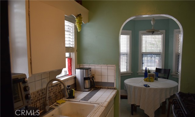 Detail Gallery Image 3 of 18 For 3219 Flower St, Huntington Park,  CA 90255 - 2 Beds | 1 Baths