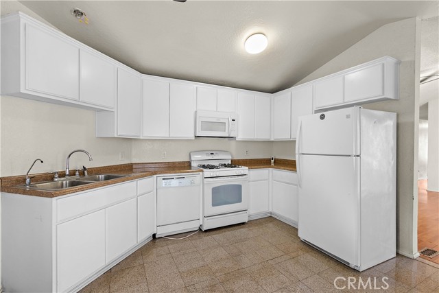 Detail Gallery Image 17 of 26 For 1785 Home, Pomona,  CA 91768 - 2 Beds | 1 Baths