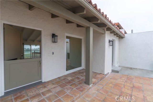 Detail Gallery Image 23 of 40 For 633 Vista Bonita, Newport Beach,  CA 92660 - 3 Beds | 2/1 Baths