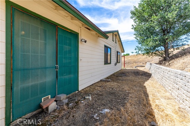 Detail Gallery Image 39 of 41 For 70331 Vineyard Canyon Rd., Parkfield,  CA 93451 - 4 Beds | 2 Baths