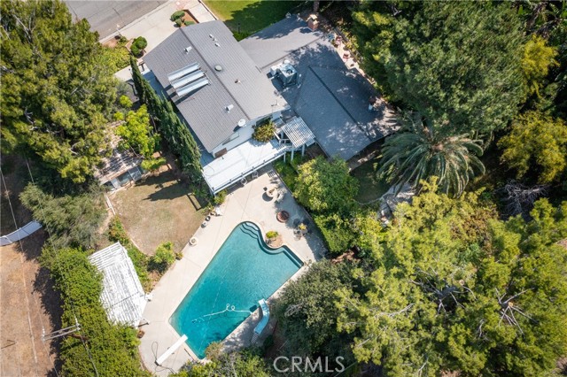 2242 Oak Crest Drive, Riverside CA: https://media.crmls.org/medias/5ff0da47-e33d-4ee1-aa8f-8867ac17944c.jpg