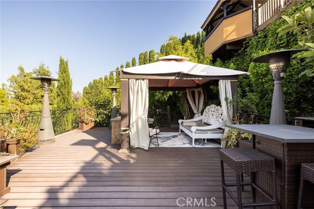 25761 Highplains Terrace, Laguna Hills CA: https://media.crmls.org/medias/5ff0eedc-b07d-4b79-9141-536582e25a81.jpg