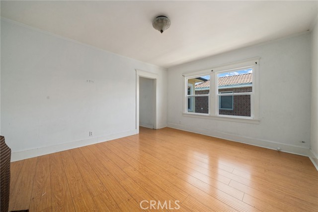 1412 S Victoria Avenue, Los Angeles CA: https://media.crmls.org/medias/5ff13179-1a72-4d35-b3f6-e5705daae561.jpg