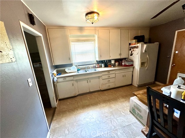 Detail Gallery Image 7 of 17 For 828 W 23rd St, Merced,  CA 95340 - 2 Beds | 1 Baths