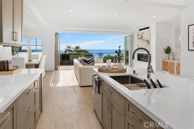 Detail Gallery Image 8 of 37 For 1369 N Coast Highway, Laguna Beach,  CA 92651 - 8 Beds | 8 Baths