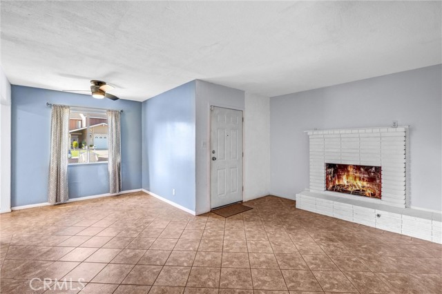 1143 E 220th Street, Carson CA: https://media.crmls.org/medias/5ff24b2b-a8df-4234-8f89-8815b520c074.jpg