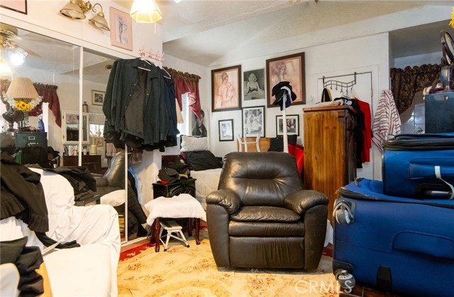 Detail Gallery Image 13 of 22 For 627 S Mcdonnell Ave, –,  CA 90022 - 2 Beds | 1 Baths