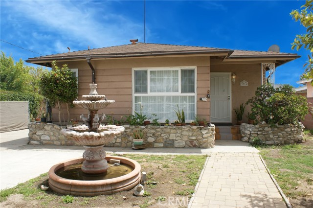 Detail Gallery Image 1 of 36 For 3724 W 105th St, Inglewood,  CA 90303 - 2 Beds | 2 Baths