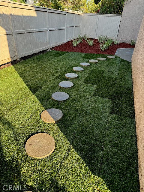 24 Woodgrove, Irvine CA: https://media.crmls.org/medias/5ff3f4fa-3016-48e4-9ed9-e30018fb7014.jpg