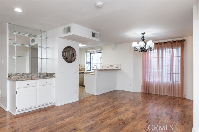 2930 Montrose Avenue, La Crescenta CA: https://media.crmls.org/medias/5ff44b87-a7f8-431f-aa21-af611fde1790.jpg