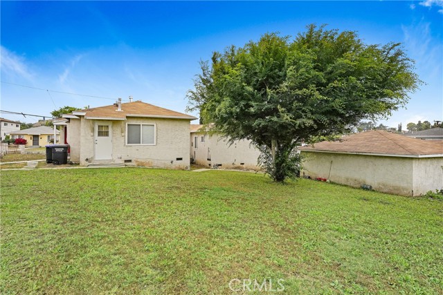 951 W Mabel, Monterey Park CA: https://media.crmls.org/medias/5ff47ab4-e4b4-4fa8-b97b-1d9ffd89283e.jpg