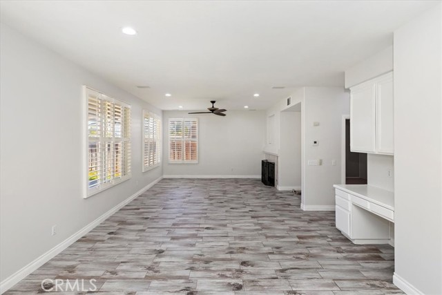 8433 Lindenhurst Street, Riverside CA: https://media.crmls.org/medias/5ff4ae6f-3145-49f0-aa82-f7a9cba6b24f.jpg