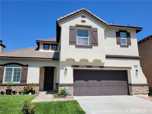 Detail Gallery Image 2 of 61 For 23 Plaza Modena, Lake Elsinore,  CA 92532 - 4 Beds | 3/1 Baths