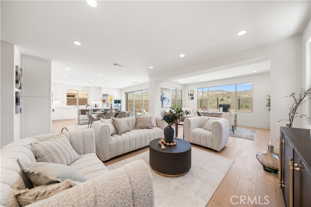 107 Somera, Irvine CA: https://media.crmls.org/medias/5ff50e2c-eb4f-4d7c-8389-e9e66602393a.jpg