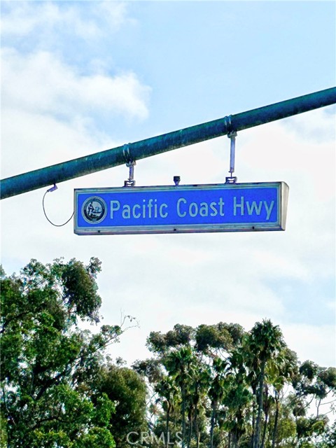 25592 Leeward Drive, Dana Point CA: https://media.crmls.org/medias/5ff5fda3-4ee7-47b1-b5f8-2ae424f0fd25.jpg