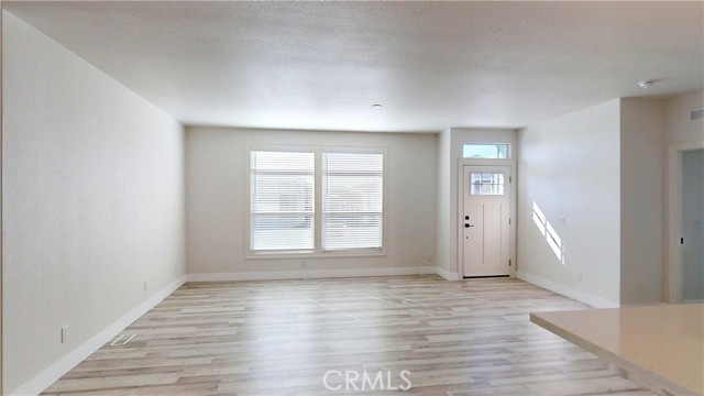 Detail Gallery Image 7 of 25 For 19350 Ward St #57,  Huntington Beach,  CA 92646 - 3 Beds | 2 Baths