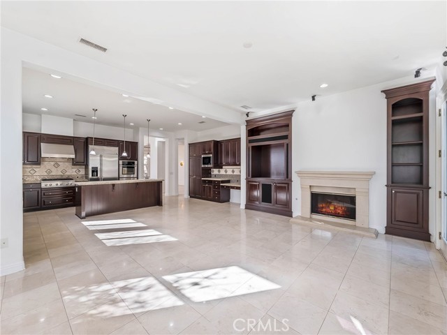 12800 Via Donatello, Porter Ranch CA: https://media.crmls.org/medias/5ff69be0-4c57-427c-af42-bc7b63605e9d.jpg
