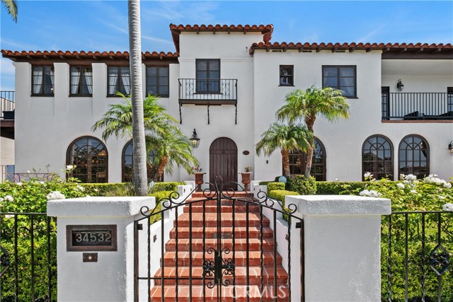Detail Gallery Image 3 of 65 For 34532 Camino Capistrano, Dana Point,  CA 92624 - 4 Beds | 5/1 Baths