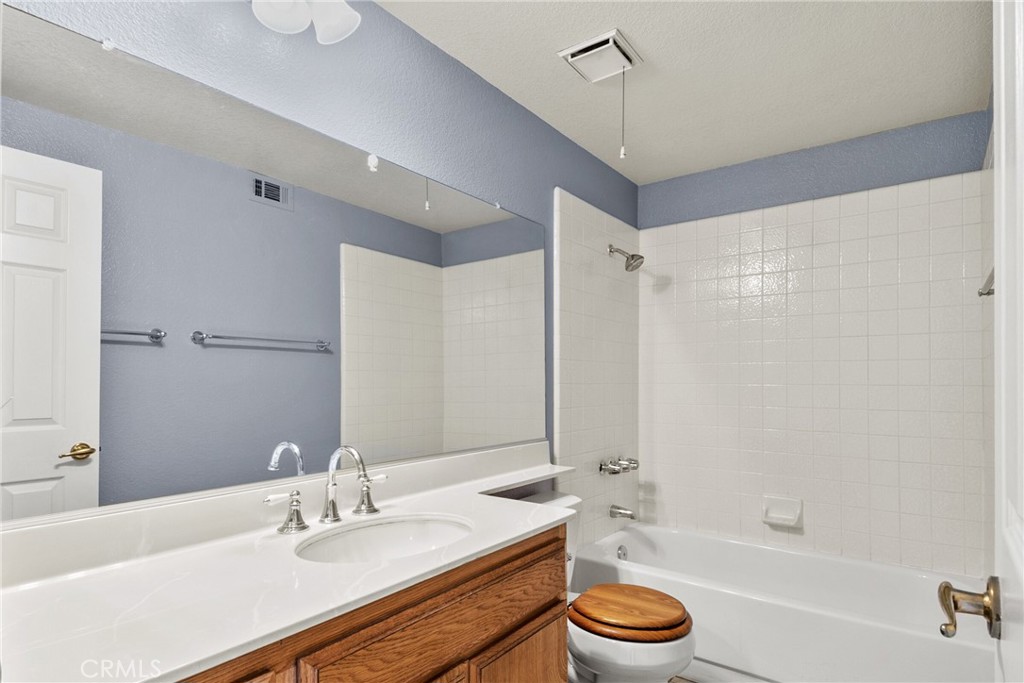 MLS #OC25106498 img 19