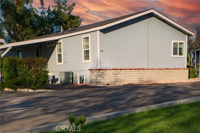 31130 S. General Kearny Rd #70, Temecula CA: https://media.crmls.org/medias/5ff739ba-ac3f-4b3f-b918-d40bc83bcfd5.jpg