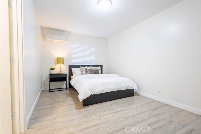 3720 S St Andrews Place, Los Angeles CA: https://media.crmls.org/medias/5ff74a4a-ba34-4da3-8340-a543b13352eb.jpg