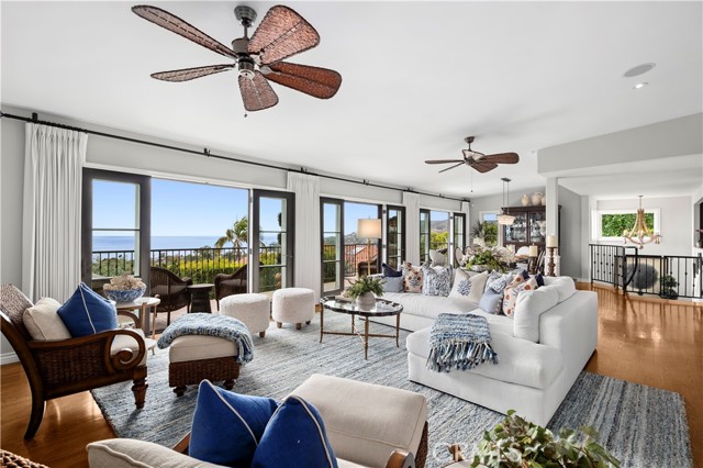 844 Temple Hills Drive, Laguna Beach CA: https://media.crmls.org/medias/5ff74cb0-ae2f-42c3-bc15-03246df2b3d9.jpg