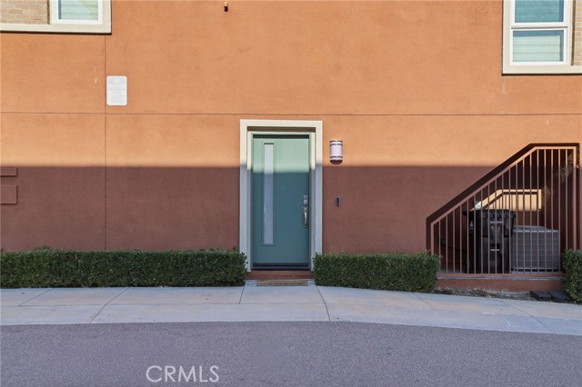 Detail Gallery Image 29 of 36 For 2700 E Chaucer #13,  Los Angeles,  CA 90065 - 4 Beds | 3/1 Baths