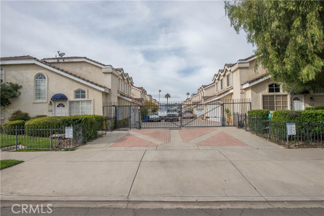 Detail Gallery Image 30 of 35 For 21023 1/2 Gault St #7,  Canoga Park,  CA 91303 - 3 Beds | 2/1 Baths