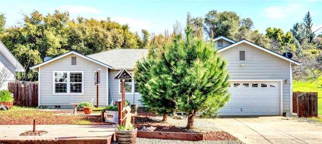 10621 Point Lakeview Road, Kelseyville CA: https://media.crmls.org/medias/5ff83183-8127-49c8-8a49-5f8693805855.jpg