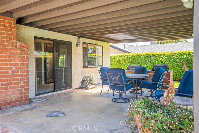 751 Santa Fe Court, San Dimas CA: https://media.crmls.org/medias/5ff8f87d-bb6a-4e4f-a428-39dc9f7c1231.jpg