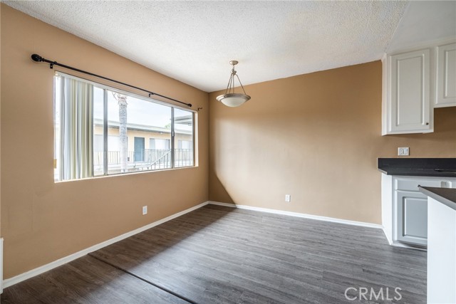 Detail Gallery Image 8 of 18 For 17931 Devonshire St #27,  Northridge,  CA 91325 - 1 Beds | 1 Baths