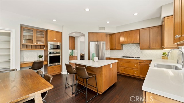 Detail Gallery Image 14 of 65 For 637 Chaparral Ct, Altadena,  CA 91001 - 5 Beds | 5 Baths