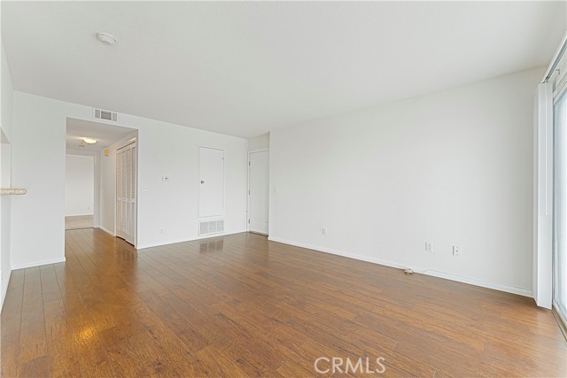 710 5th St, Hermosa Beach, California 90254, 8 Bedrooms Bedrooms, ,8 BathroomsBathrooms,Residential,For Sale,5th St,SB25161040