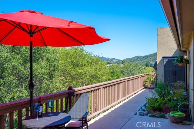 6271 Twinberry Circle, Avila Beach CA: https://media.crmls.org/medias/5ffb03e2-b3ec-42d4-a9c1-815c3f9d2170.jpg