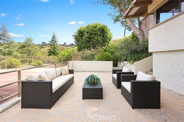Detail Gallery Image 36 of 59 For 1916 via Visalia, Palos Verdes Estates,  CA 90274 - 6 Beds | 5/2 Baths