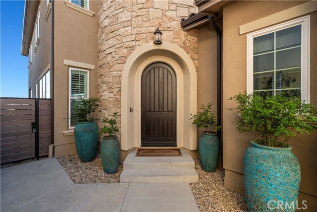 Detail Gallery Image 2 of 53 For 20526 W Deer Grass Ct, Porter Ranch,  CA 91326 - 5 Beds | 5/1 Baths