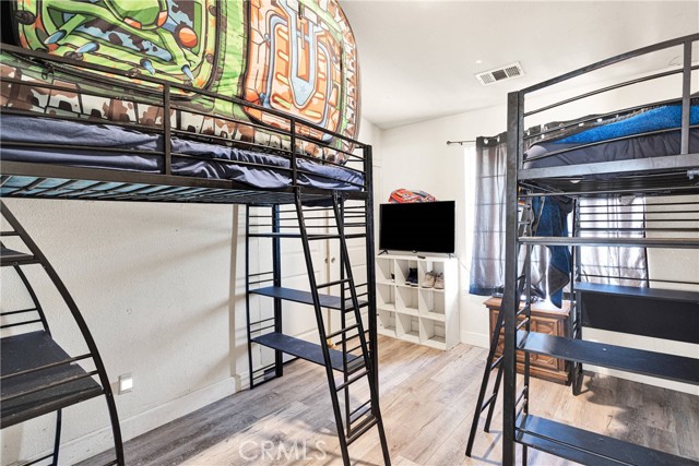 27818 Hummingbird Lane, Helendale CA: https://media.crmls.org/medias/5ffd0738-d4d4-469d-be23-89276472b1ba.jpg