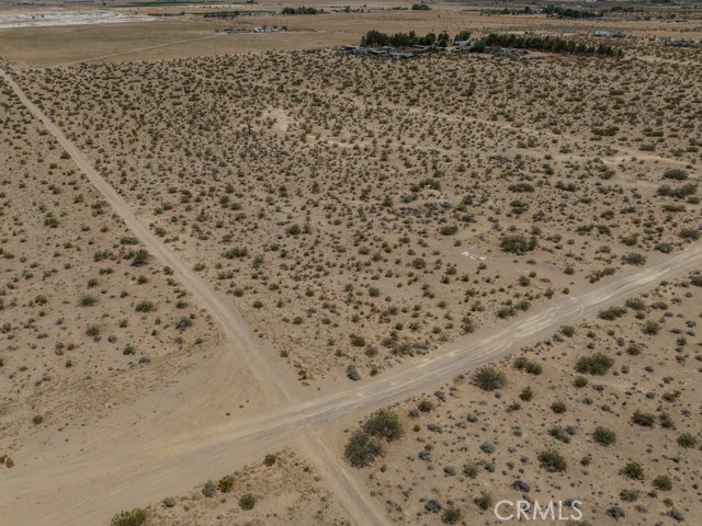 33402 Sunset Road, Lucerne Valley CA: https://media.crmls.org/medias/5ffd6cb5-67bf-441f-9e88-cb4a646d0f85.jpg