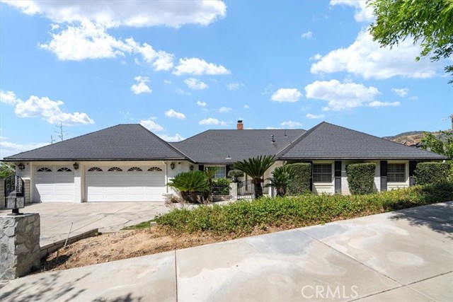 Detail Gallery Image 3 of 33 For 5064 Mariposa Dr, San Bernardino,  CA 92404 - 4 Beds | 2 Baths