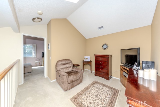8437 E Amberwood Street, Anaheim Hills CA: https://media.crmls.org/medias/5ffeee70-5c42-47cd-a15c-79509da49bf7.jpg