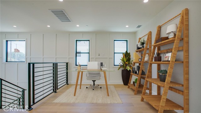 Detail Gallery Image 38 of 68 For 6250 Lindley Ave, Encino,  CA 91316 - 4 Beds | 3/1 Baths
